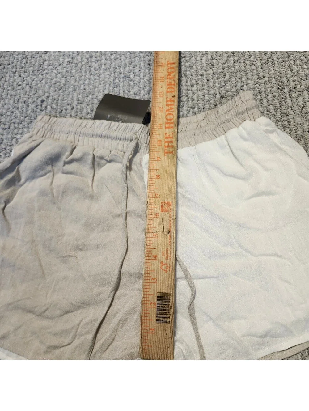 LE LIS COLLECTION Two-Tone Beige and White Shorts Size Small NWT